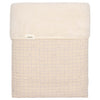 https://www.vanastenbabysuperstore.nl/media/catalog/product/1/8/1801900972_1_deken_wieg_koeka_lind_teddy_warm_white_2.jpg
