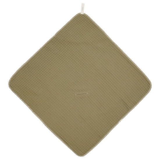 https://www.vanastenbabysuperstore.nl/media/catalog/product/1/8/1802110202_2_omslagdoek_koeka_wafel_moss.jpg