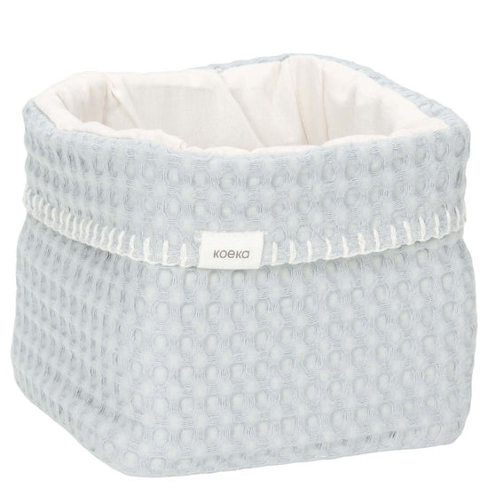 https://www.vanastenbabysuperstore.nl/media/catalog/product/1/8/1802110211_1_mandje_koeka_wafel_antwerp_ocean_air.jpg