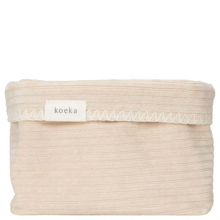 https://www.vanastenbabysuperstore.nl/media/catalog/product/1/8/1802300087_2_mand_koeka_vik_sand.jpg