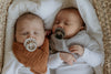 Fopspeen Bibs Boheme Dark Oak 0-6mnd