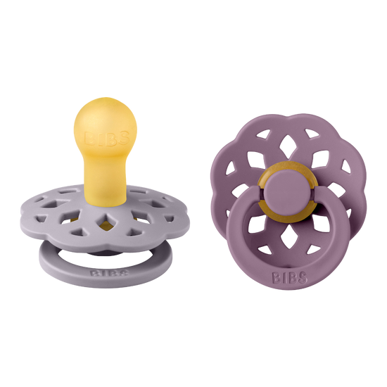 https://www.vanastenbabysuperstore.nl/media/catalog/product/1/9/1912800183_1_fopspeen_bibs_boheme_fossil_greymauve_06mnd_2st.png