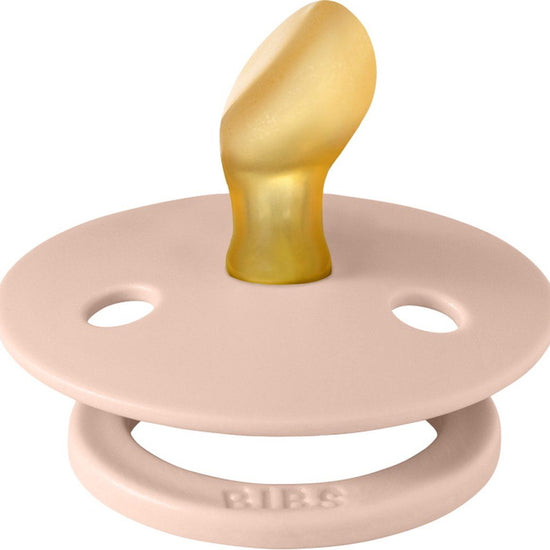 https://www.vanastenbabysuperstore.nl/media/catalog/product/1/9/1912800188_2_fopspeen_bibs_anatomical_woodchuckblush_618mnd_2st.jpg