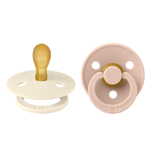 https://www.vanastenbabysuperstore.nl/media/catalog/product/1/9/1912800202_1_fopspeen_bibs_symmetric_ivoryblush_618mnd_2st.png
