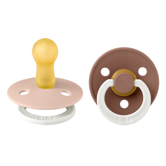 https://www.vanastenbabysuperstore.nl/media/catalog/product/1/9/1912820005_1_fopspeen_bibs_glow_blushwoodchuck_06_mnd_2_st.png