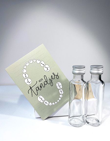 https://www.vanastenbabysuperstore.nl/media/catalog/product/2/5/2552300007_2_bewaardoosje_proud_mama_tanden_haarlok_groen.jpg