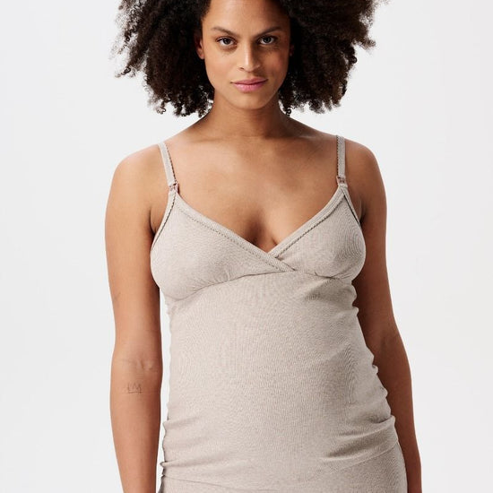 https://www.vanastenbabysuperstore.nl/media/catalog/product/3/0/30n4410_1_voedingstop_noppies_nocjun23_maja_rib_taupe.jpg