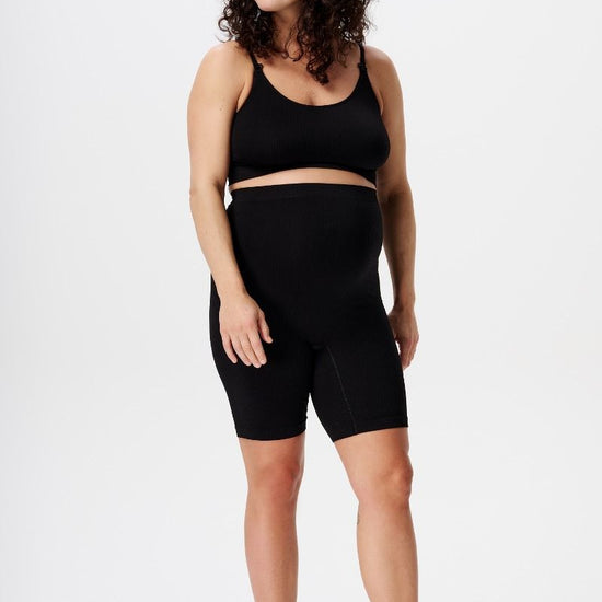 https://www.vanastenbabysuperstore.nl/media/catalog/product/3/0/30n4512_1_bikershort_noppies_nocjun23_nais_seamless_rib_black.jpg