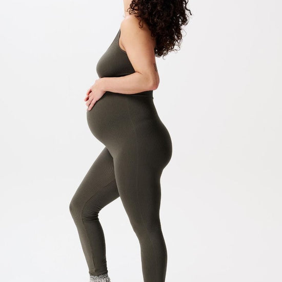 https://www.vanastenbabysuperstore.nl/media/catalog/product/3/0/30n4513p627_1_legging_noppies_noos_reva_seamless_rib_olive.jpg