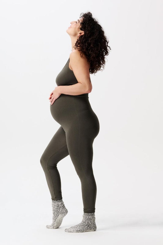 https://www.vanastenbabysuperstore.nl/media/catalog/product/3/0/30n4513p627_1_legging_noppies_noos_reva_seamless_rib_olive.jpg