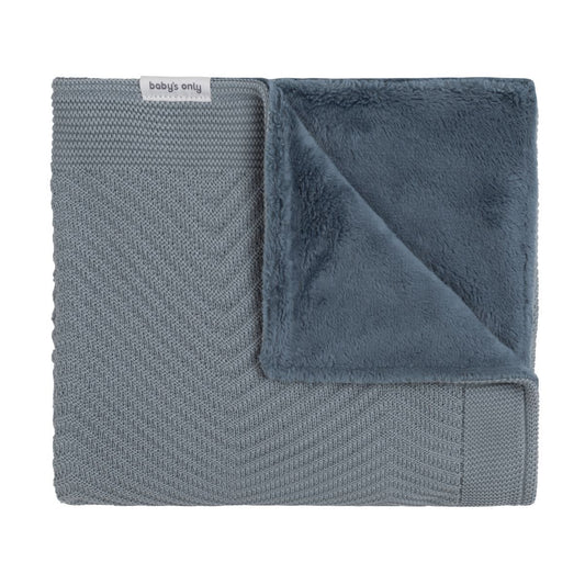 https://www.vanastenbabysuperstore.nl/media/catalog/product/3/5/3571900964_1_deken_ledikant_babys_only_grace_teddy_nordic_blue.jpg