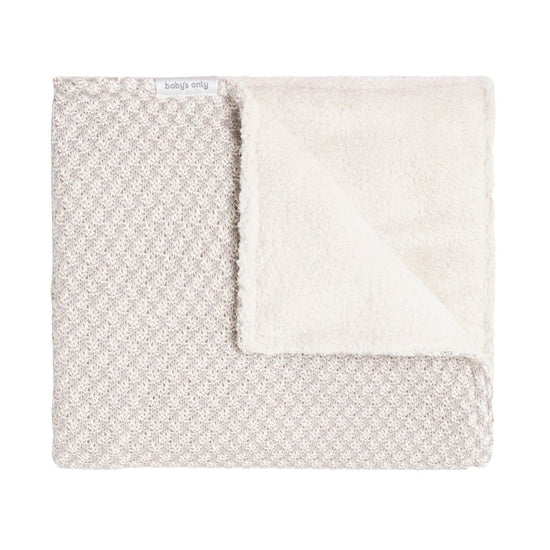 https://www.vanastenbabysuperstore.nl/media/catalog/product/3/5/3571901050_1_wiegdeken_babys_only_happiness_teddy_urban_taupeecru.jpg