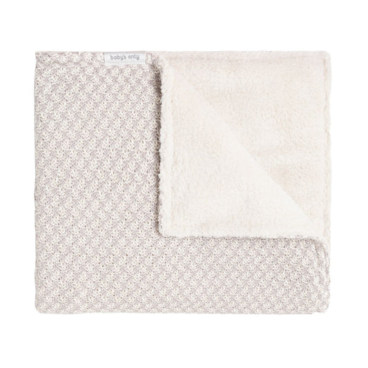 https://www.vanastenbabysuperstore.nl/media/catalog/product/3/5/3571901050_1_wiegdeken_babys_only_happiness_teddy_urban_taupeecru.jpg