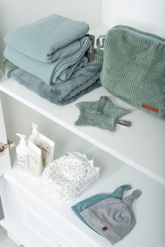 https://www.vanastenbabysuperstore.nl/media/catalog/product/3/5/3572800028_2_speendoekje_babys_only_sense_ster_zeegroen.jpg