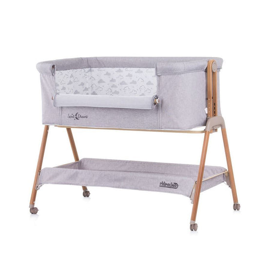 https://www.vanastenbabysuperstore.nl/media/catalog/product/3/8/3800931049072_2_cosleeper_chipolino_wieg_sweet_dreams_greywood_incl_wielen.jpg