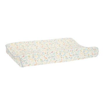 https://www.vanastenbabysuperstore.nl/media/catalog/product/3/8/3891900776_1_aankleedkussenhoes_little_dutch_forest_wonders.png
