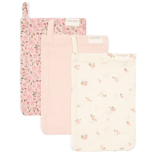 https://www.vanastenbabysuperstore.nl/media/catalog/product/3/8/3892110334_1_washandje_little_dutch_hydrofiel_fairy_garden_3st.png