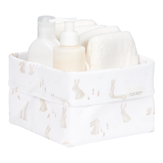 https://www.vanastenbabysuperstore.nl/media/catalog/product/3/8/3892300340_1_mand_klein_little_dutch_baby_bunny.png