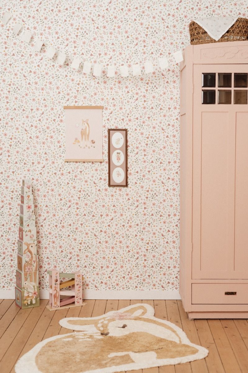 https://www.vanastenbabysuperstore.nl/media/catalog/product/3/8/3892300365_2_vloerkleed_little_dutch_deer_shape.jpg