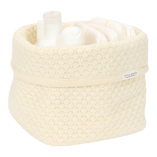 https://www.vanastenbabysuperstore.nl/media/catalog/product/3/8/3892300385_2_mand_klein_little_dutch_pure_soft_white_gebreid.png