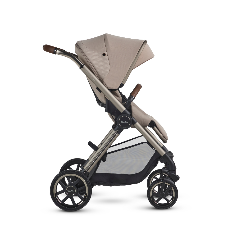 https://www.vanastenbabysuperstore.nl/media/catalog/product/4/2/4241100001_2_wandelwagen_silver_cross_reef_2_special_edition_frappe.png