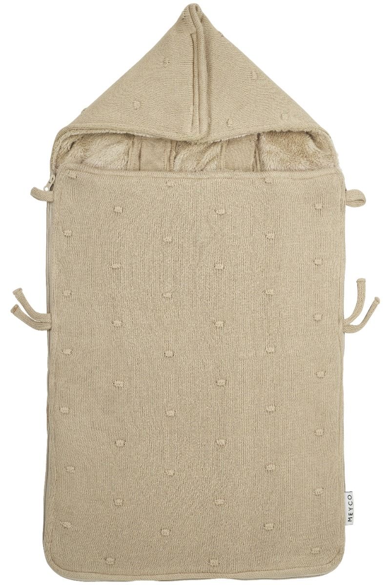 https://www.vanastenbabysuperstore.nl/media/catalog/product/4/5/4591210075_1_voetenzak_autostoel_meyco_mini_knots_sand.jpg