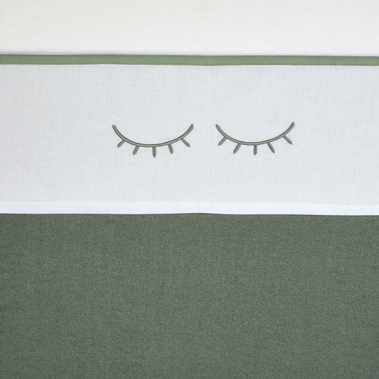 https://www.vanastenbabysuperstore.nl/media/catalog/product/4/5/4591900696_1_laken_wieg_meyco_sleepy_eyes_413065_forest_green.jpg