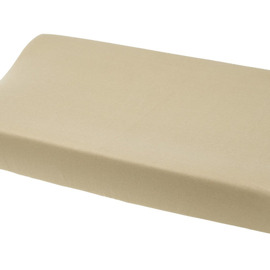 https://www.vanastenbabysuperstore.nl/media/catalog/product/4/5/4591900929_1_aankleedkussenhoes_meyco_basic_jersey_sand.jpg