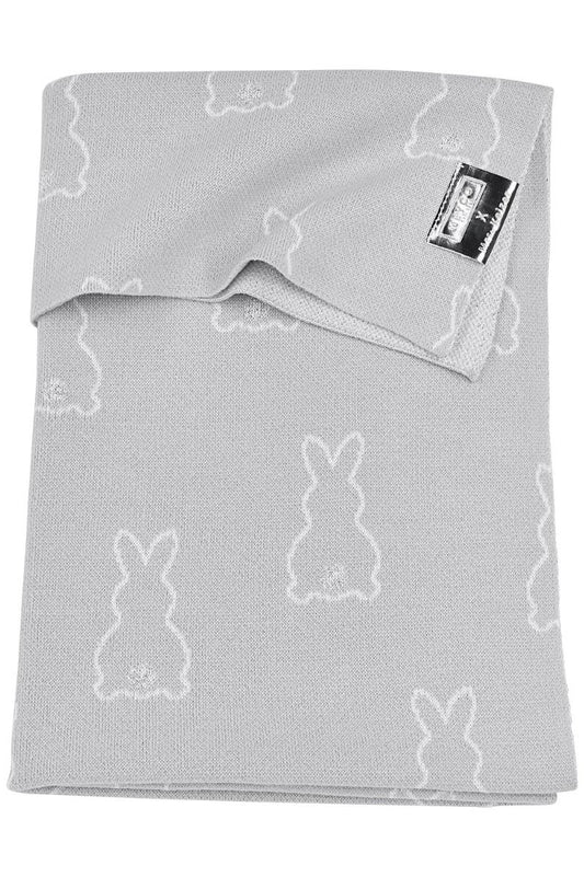 https://www.vanastenbabysuperstore.nl/media/catalog/product/4/5/4591901117_1_deken_wieg_meyco_x_mrs_keizer_rabbit_silver.jpg