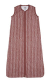 https://www.vanastenbabysuperstore.nl/media/catalog/product/4/5/4592150261_1_slaapzak_zomer_little_boo_geweven_zigzag_terra_roze_70cm.jpg