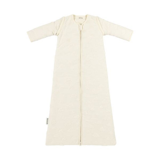 https://www.vanastenbabysuperstore.nl/media/catalog/product/4/5/4592150466_1_slaapzak_winter_meyco_afritsbare_mouw_jacquard_clouds_natural_110cm.jpg