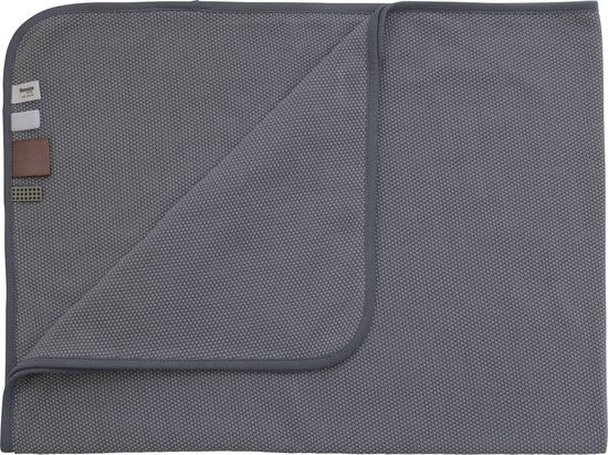 https://www.vanastenbabysuperstore.nl/media/catalog/product/5/4/5421900116_1_deken_wieg_snoozebaby_zomer_gots_75x100_storm_grey.jpg