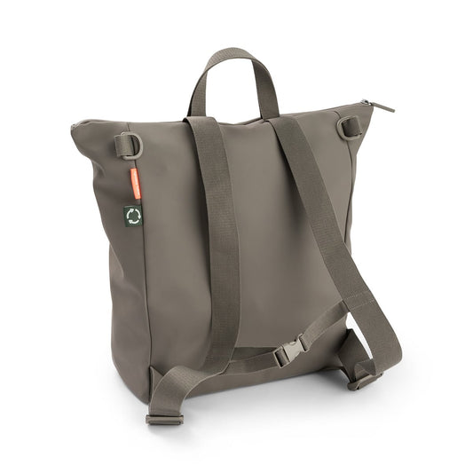 https://www.vanastenbabysuperstore.nl/media/catalog/product/7/0/7053564_Done_by_Deer_Rugzak_Luiertas_Taupe_5712643060277_3_1770825979.jpg