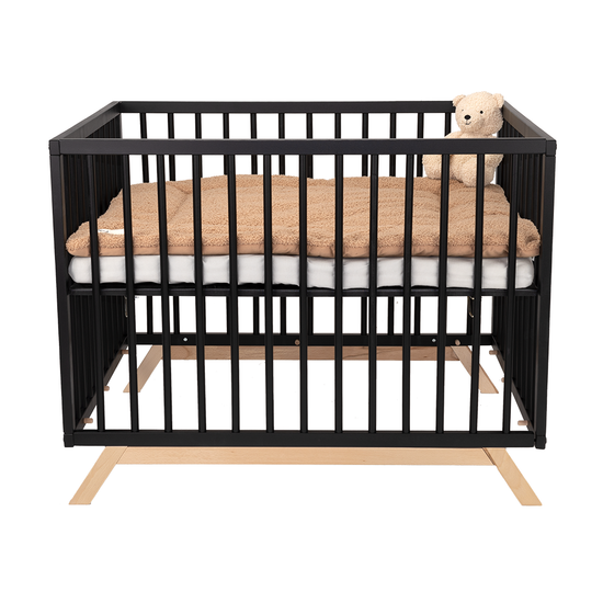 https://www.vanastenbabysuperstore.nl/media/catalog/product/7/1/7141500010_1_box_donna_zwart.png