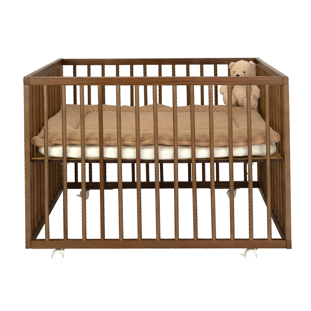 https://www.vanastenbabysuperstore.nl/media/catalog/product/7/1/7141500017_1_box_colorfull_home_daan_beuken_walnut.png