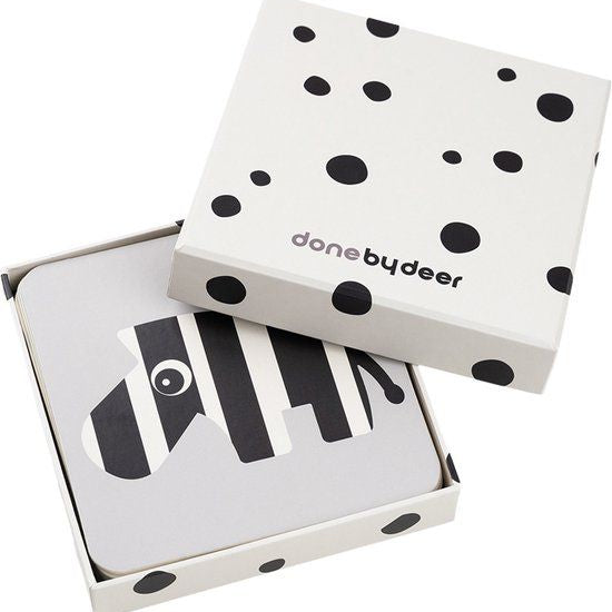 https://www.vanastenbabysuperstore.nl/media/catalog/product/7/3/7332400229_2_cards_done_by_deer_deer_friends_colour_mix_10st.jpg