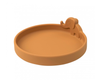https://www.vanastenbabysuperstore.nl/media/catalog/product/7/3/7332800225_1_bord_done_by_deer_peekaboo_elphee_mustard.png