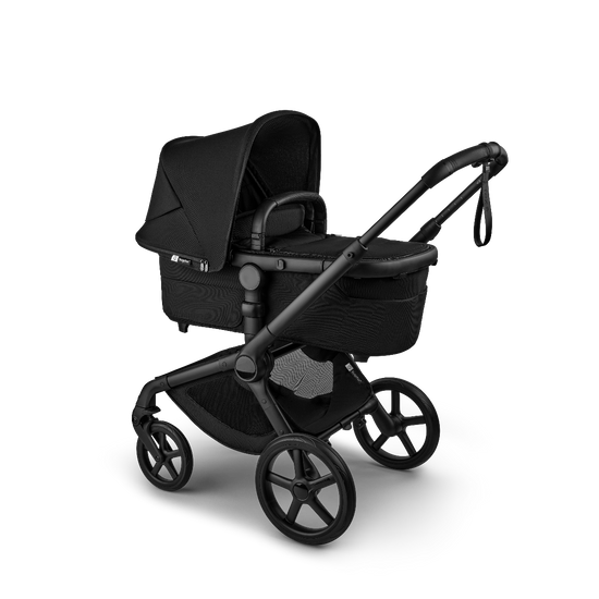 https://www.vanastenbabysuperstore.nl/media/catalog/product/7/5/7571100239_2_kinderwagen_bugaboo_fox5_renew_compleet_blackheritage_black.png