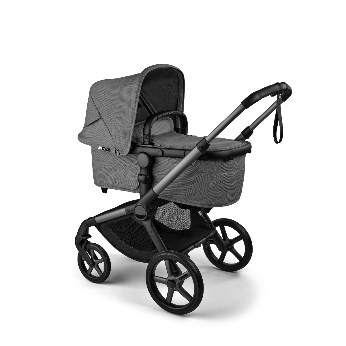 https://www.vanastenbabysuperstore.nl/media/catalog/product/7/5/7571100244_2_kinderwagen_bugaboo_fox5_renew_compleet_graphitemoon_grey.png