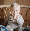 Bijtspeeltje Mushie No-Drop Sensory Shifting Sand
