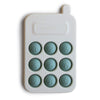 https://www.vanastenbabysuperstore.nl/media/catalog/product/8/2/8292400009_1_pop_it_mushie_phone_cambridge_blue.jpg