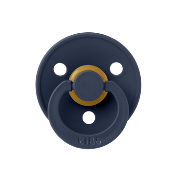 https://www.vanastenbabysuperstore.nl/media/catalog/product/8/2/8292800054_1_fopspeen_bibs_deep_space_06mnd.png