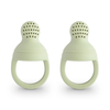https://www.vanastenbabysuperstore.nl/media/catalog/product/8/2/8292800227_1_fruitspeen_mushie_siliconen_sage_2st.png