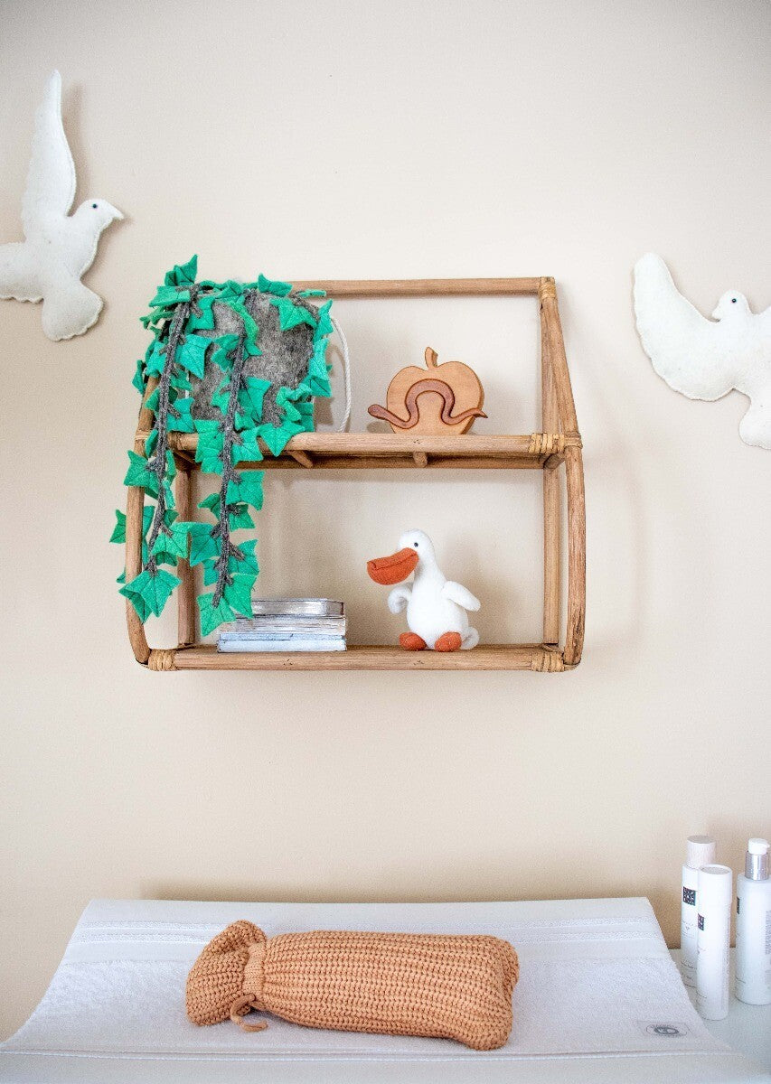https://www.vanastenbabysuperstore.nl/media/catalog/product/8/3/8372300620_2_decoratie_kidsdepot_kikki_vogel_off_white.jpg