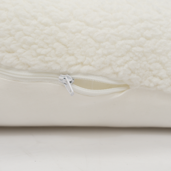 https://www.vanastenbabysuperstore.nl/media/catalog/product/8/4/8461750003_2_voedingskussen_funnababy_teddy_off_white.png