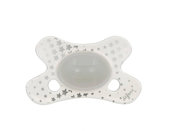 https://www.vanastenbabysuperstore.nl/media/catalog/product/8/5/8502800105_1_fopspeen_difrax_dental_12_mnd.png