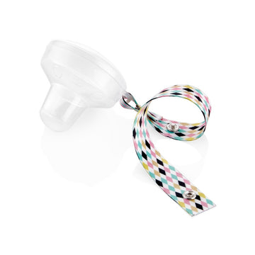 https://www.vanastenbabysuperstore.nl/media/catalog/product/8/6/8681049235640_1_fopspeen_doosje_babyjem_met_koord_wit.jpg