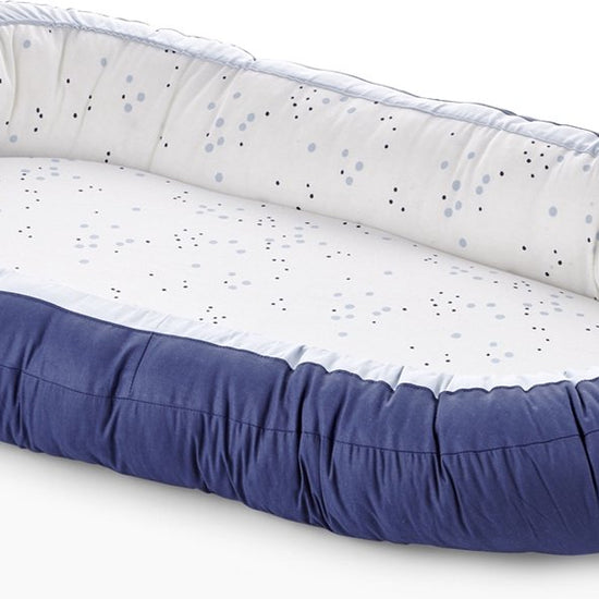 https://www.vanastenbabysuperstore.nl/media/catalog/product/8/6/8681049236142_1_babynest_babyjem_dotty_blue.jpg
