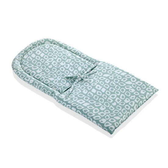 https://www.vanastenbabysuperstore.nl/media/catalog/product/8/6/8681049284037_1_stoelverkleiner_babyjem_square_green.jpg