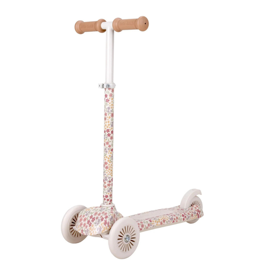 Step Little Dutch Off White Sunny Flower